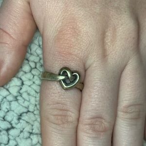 James Avery heart knot ring 💝